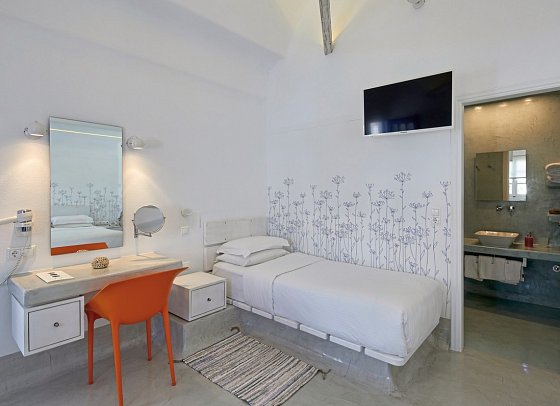 Kouros Village - Wohnbeispiel Dreibettzimmer (Zimmercodierung TB1)