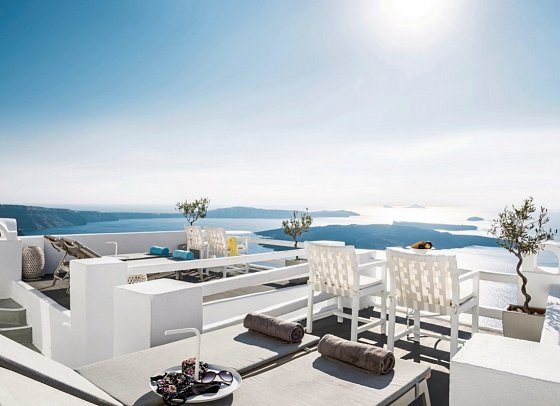 On The Rocks Santorini