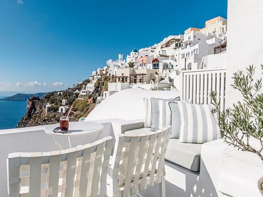 On The Rocks Santorini - Wohnbeispiel Suite Meerblick (Zimmercodierung WBM)