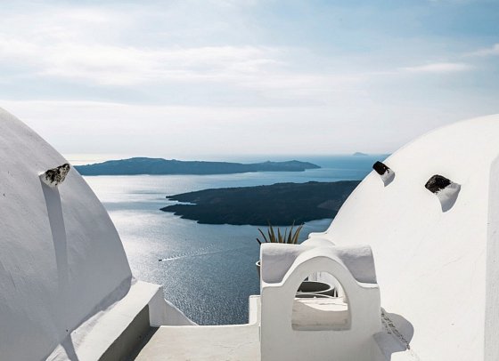 On The Rocks Santorini