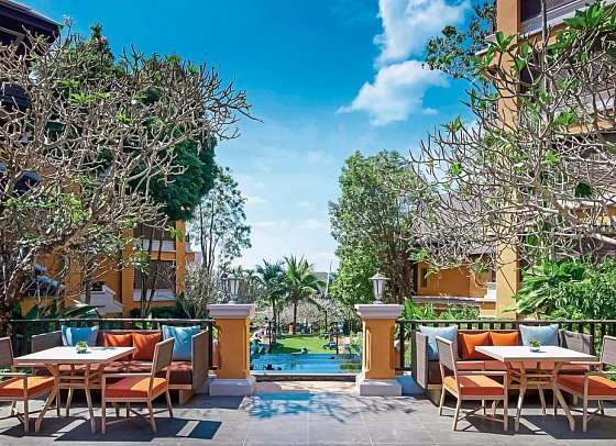 Amari Vogue Resort