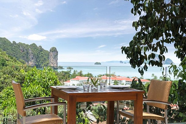 AVANI Ao Nang Cliff Krabi Resort