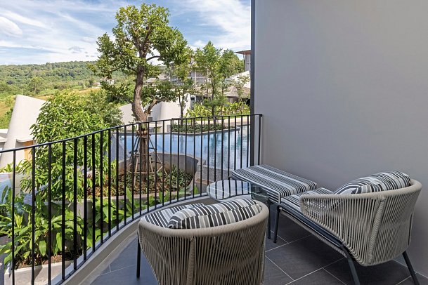 Varana Hotel - Wohnbeispiel Luxe Plus Pool View (Zimmercodierung U2P)