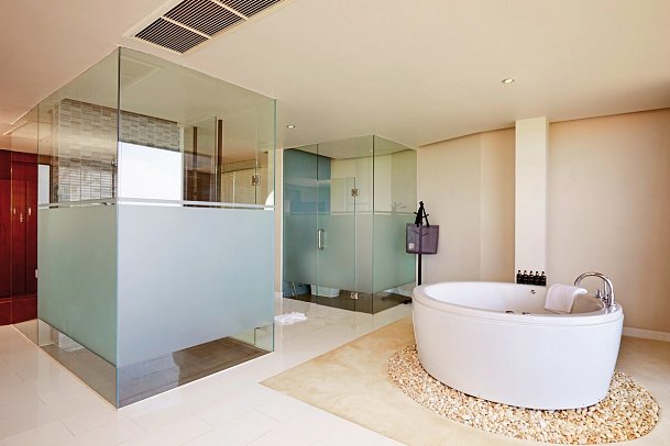 Beyond Resort Krabi - Wohnbeispiel Suite (Zimmercodierung WBM)