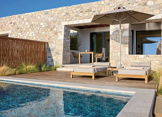 KOIA All-Suite Wellbeing Resort - Wohnbeispiel Suite Privatpool (Zimmercodierung W1R)