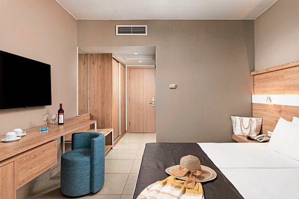 Aeolos Beach Hotel - Wohnbeispiel Doppelzimmer Select Gartenblick (Zimmercodierung DNG)