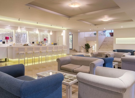 Aeolos Beach Hotel