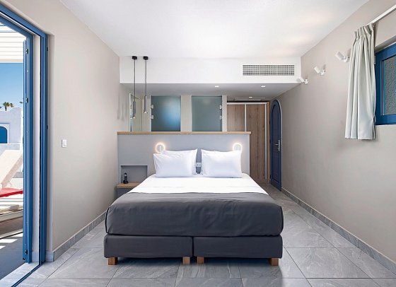 Aeolos Beach Hotel - Wohnbeispiel Juniorsuite obere Etage (Zimmercodierung J1D)