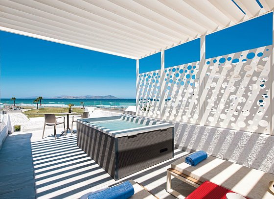 Aeolos Beach Hotel