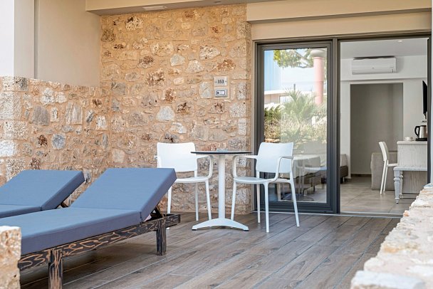 Apollon - Wohnbeispiel Deluxe Veranda Gartenblick (Zimmercodierung UDG)