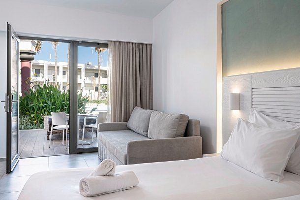 Apollon - Wohnbeispiel Deluxe Veranda Poolblick (Zimmercodierungen UDP & FD2)