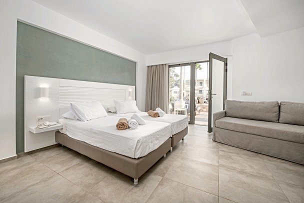 Apollon - Wohnbeispiel Deluxe Poolblick (Zimmercodierung UDP)