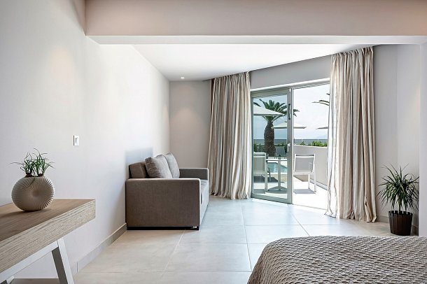 Porto Bello Beach Hotel & Aqua Park - Wohnbeispiel Juniorsuite Swim-Up (Zimmercodierung J1Q)