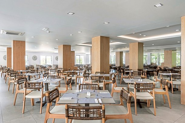 Porto Bello Beach Hotel & Aqua Park