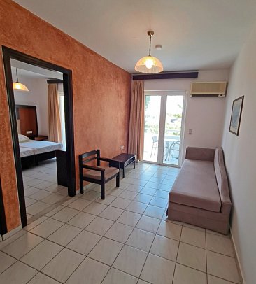 Corali Hotel - Wohnbeispiel Familienzimmer 1 Schlafzimmer (Zimmercodierung FB1)