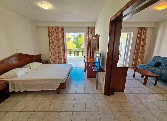 Corali Hotel - Wohnbeispiel Familienappartement 2 Schlafzimmer (Zimmercodierung FB1)