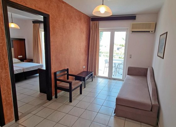 Corali Hotel - Wohnbeispiel Familienzimmer 1 Schlafzimmer (Zimmercodierung FB1)