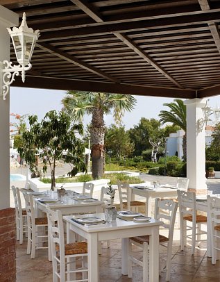 Neptune Luxury Resort