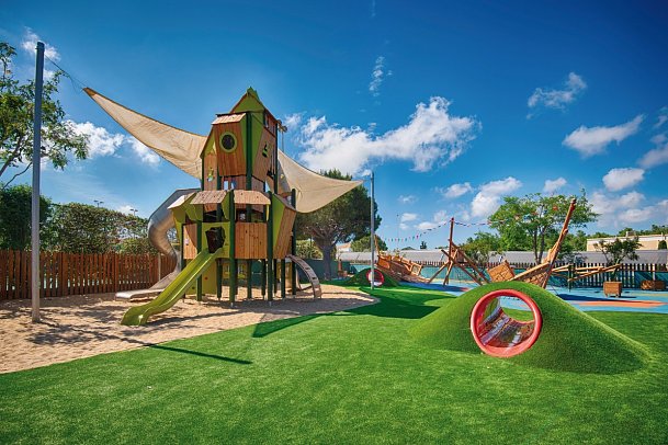 Neptune Luxury Resort