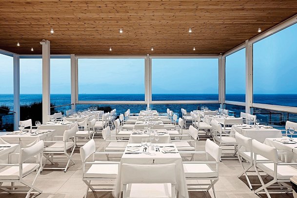 Dimitra Beach Hotel & Suites