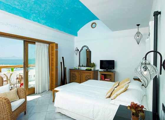 Mitsis Selection Blue Domes - Wohnbeispiel Bungalow Meerblick (Zimmercodierung B1M)