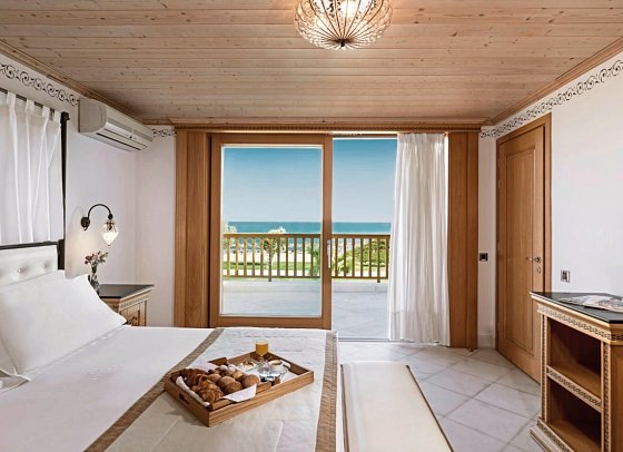Mitsis Selection Blue Domes - Wohnbeispiel Suite Meerblick (Zimmercodierung W1M)