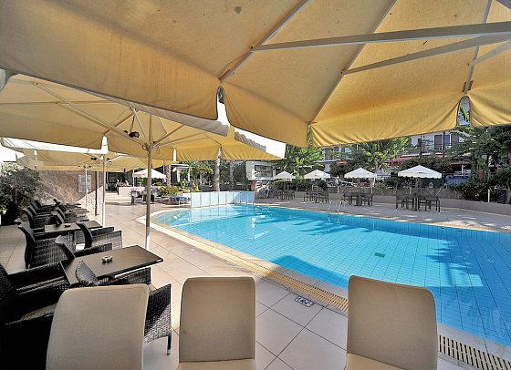 Saint Constantin Hotel