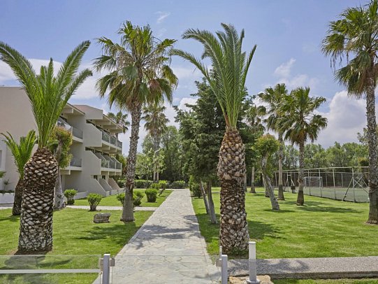 Atlantica Thalassa Hotel