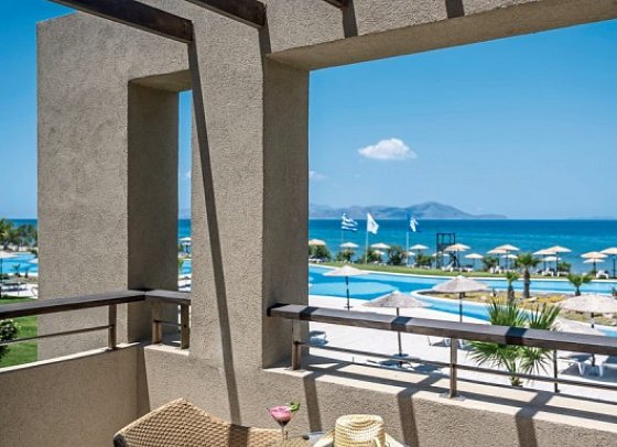 Astir Odysseus Resort & Spa - Wohnbeispiel Doppelzimmer Meerblick (Zimmercodierung D1M)