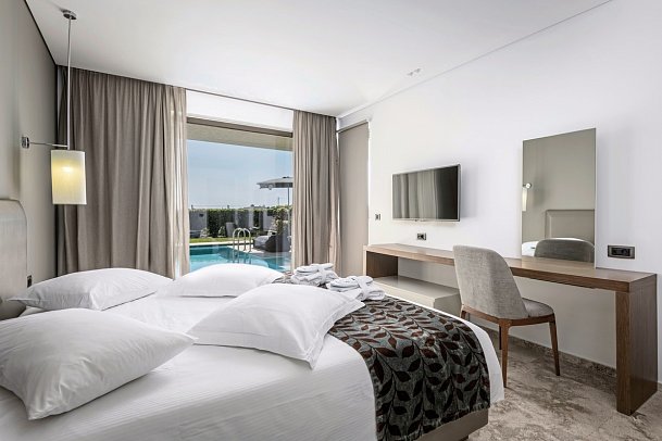 Astir Odysseus Resort & Spa - Wohnbeispiel Suite Executive mit Privat-Pool (Zimmercodierung WTR)