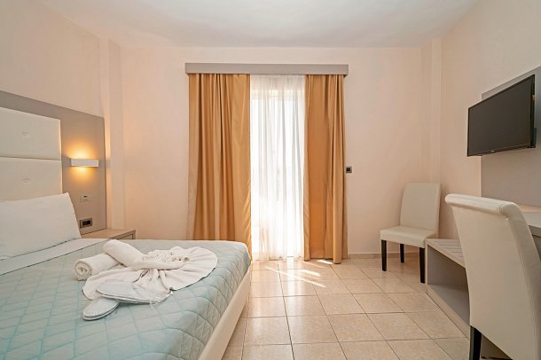 Costa Angela - Wohnbeispiel Doppelzimmer (Zimmercodierungen DB1 & DB2)