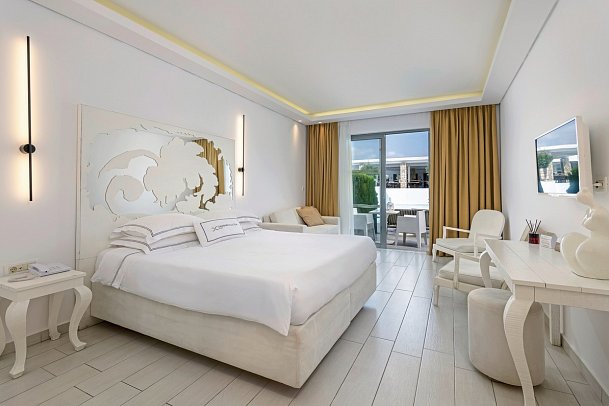 Diamond Deluxe Hotel & Spa - Wohnbeispiel Doppelzimmer Deluxe Swim-Up (Zimmercodierung DDQ)