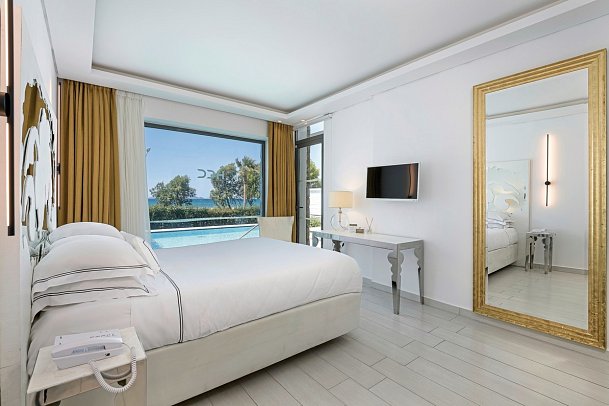 Diamond Deluxe Hotel & Spa - Wohnbeispiel Suite Privatpool (Zimmercodierung W1R)