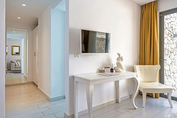 Diamond Deluxe Hotel & Spa - Wohnbeispiel Suite Privatpool (Zimmercodierung W1R)