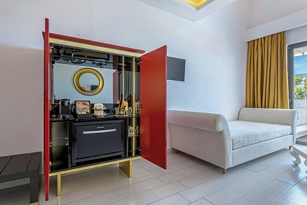 Diamond Deluxe Hotel & Spa - Wohnbeispiel Maisonette seitl. Meerblick (Zimmercodierung MBN)