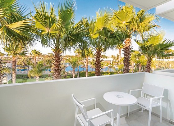 Blue Lagoon Resort - Wohnbeispiel Doppelzimmer Poolblick (Zimmercodierung DBP)