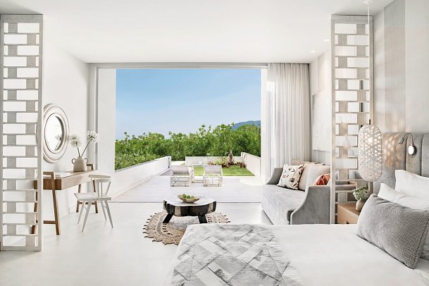 Ikos Aria - Wohnbeispiel Juniorsuite Privatgarten Gartenblick (Zimmercodierung JBG)