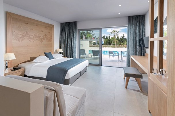 Blue Lagoon Ocean - Wohnbeispiel Juniorsuite Swim-Up Meerblick (Zimmercodierung J2Q)