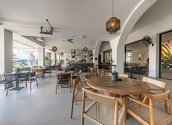 Sentido More Meni Residence & Suites