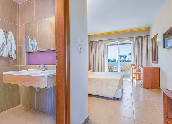 Esperia Hotel - Wohnbeispiel Doppelzimmer Superior (Zimmercodierung DS1)
