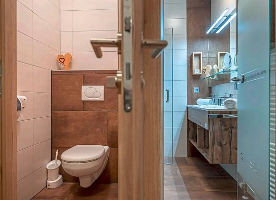Aktiv- & Familienhotel Samerhof - Beispiel Bad Komfort Suite (Maxi) (Zimmercodierung WF2)