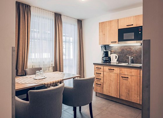 Aktiv- & Familienhotel Samerhof - Wohnbeispiel Apartment Deluxe Standard im Nebenhaus (NDE) (Zimmercodierung OB1)