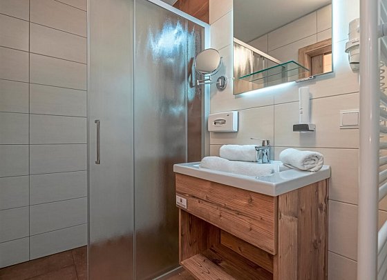 Aktiv- & Familienhotel Samerhof - Wohnbeispiel Small Alpin Doppelzimmer (DZS) (Zimmercodierung DB2)