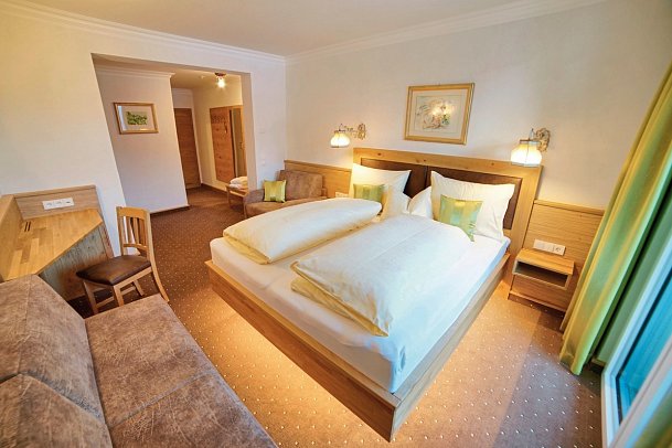 Ferienhotel Glocknerhof - Wohnbeispiel Doppelzimmer Superior Nebengebäude (Zimmercodierung DS1)