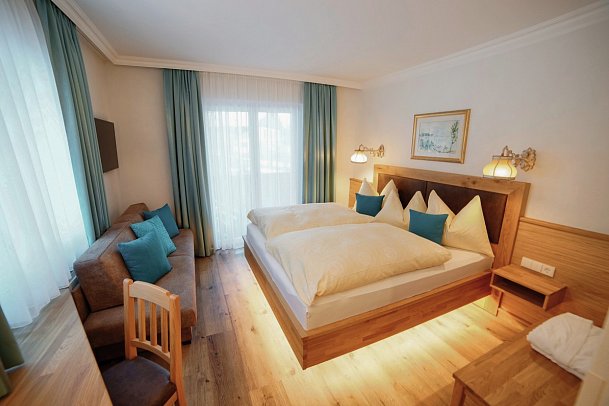Ferienhotel Glocknerhof - Wohnbeispiel DZ Komfort Nebengebäude (Zimmercodierung DFV)