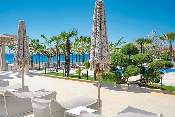 Blue View Superior Suites