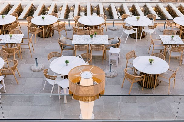 Acron Seaside Suites