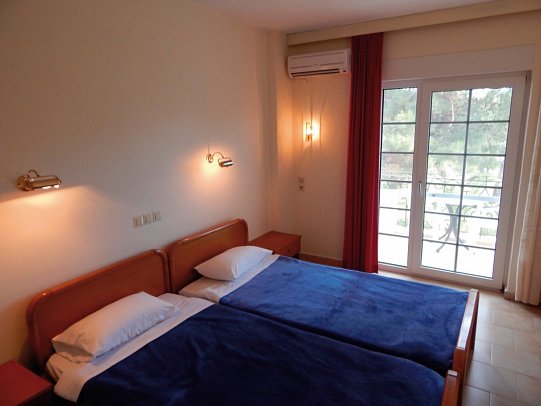 Artemis - Wohnbeispiel Doppelzimmer Gartenblick (Zimmercodierung D1G)