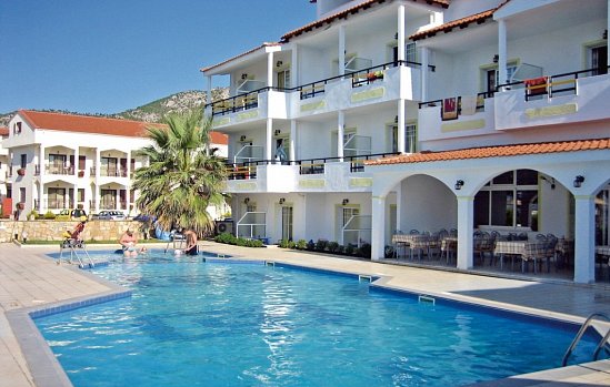 Hotel Rachoni Bay Resort