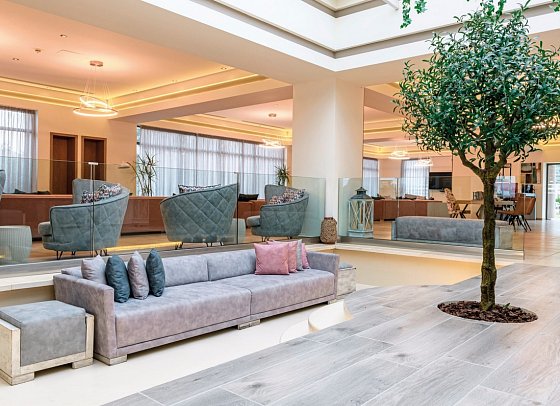Alea Hotel & Suites